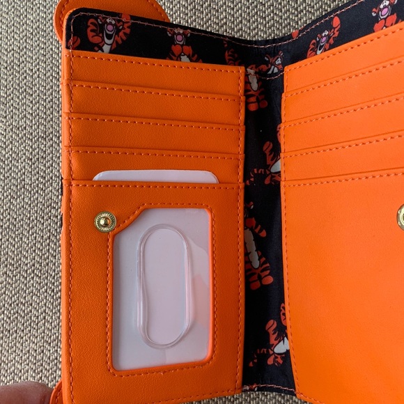 Loungefly Winnie the Pooh Tigger Cosplay Flap Wallet - Picture 11 of 16